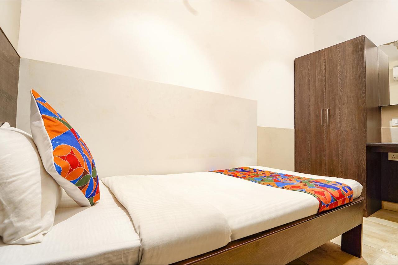Fabhotel Karpagam - 900M From Nehru Stadium Kójamputtúr Exteriér fotografie