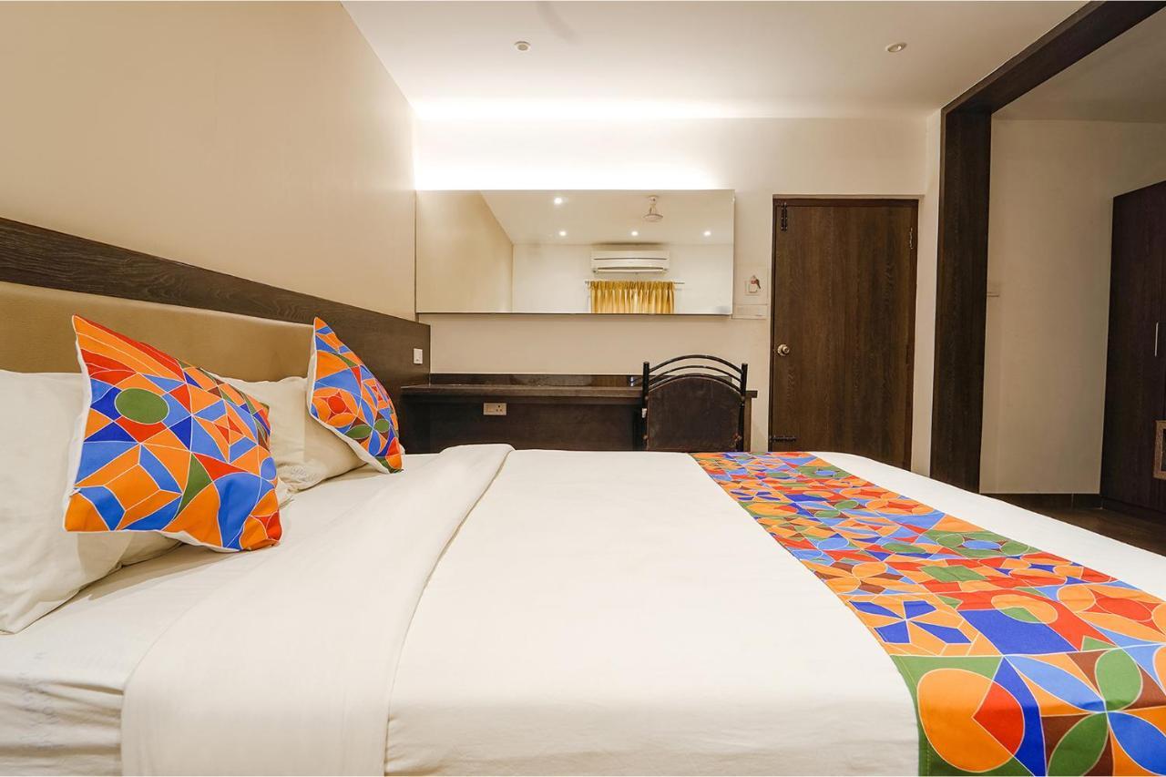 Fabhotel Karpagam - 900M From Nehru Stadium Kójamputtúr Exteriér fotografie