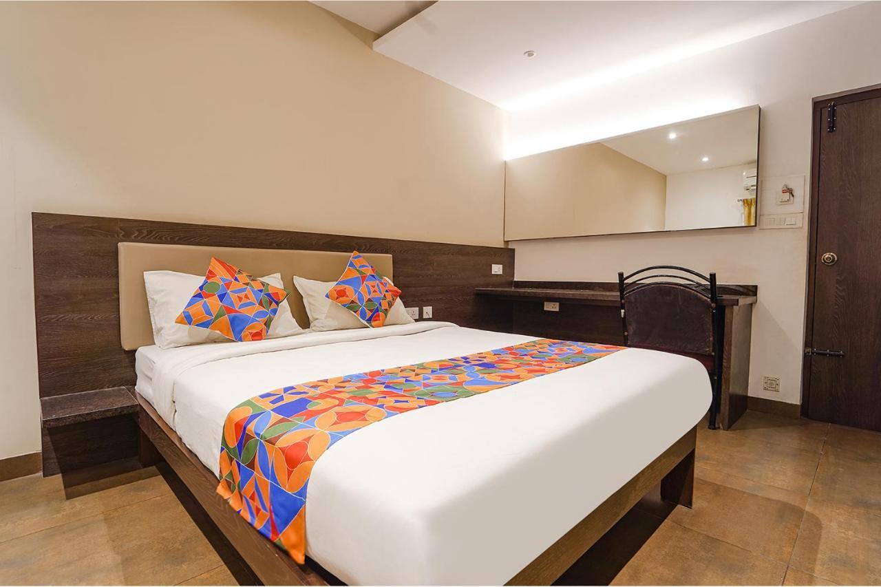 Fabhotel Karpagam - 900M From Nehru Stadium Kójamputtúr Exteriér fotografie